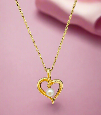 Heart Pearl Necklace