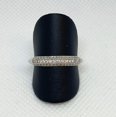 14K Twinkling Round Anniversary Ring