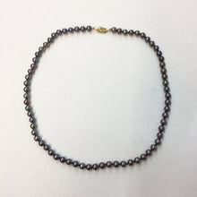 Load image into Gallery viewer, Black Dyed Pearl Strand