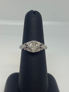 Elegant Diamond Cushion Cut Wedding Set