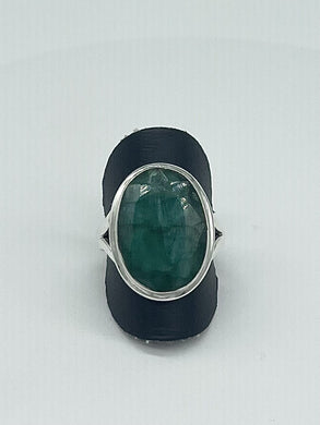 Oval Emerald Ring